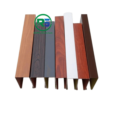 0.8mm Hangend metalen plafond 0.7-1.0mm in wijnrood voor moderne en eenvoudige decoratie